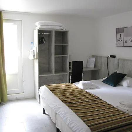 Hotel Brit Bosquet Cite 3*