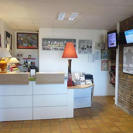 Brit Bosquet Cité 3*