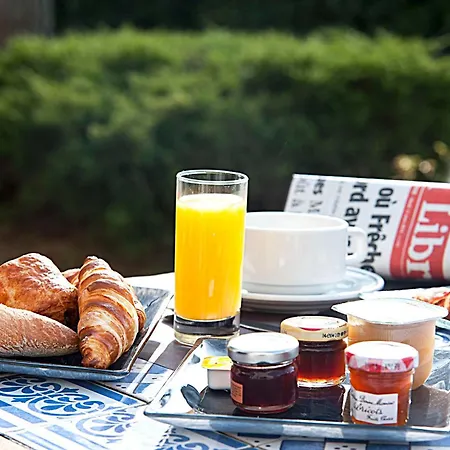 Hotel Brit Bosquet Cité