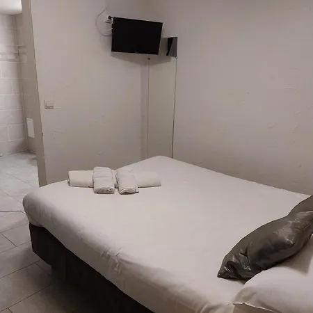Hotel Brit Bosquet Cité