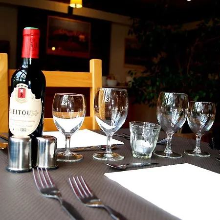 Brit Bosquet Cite 3*